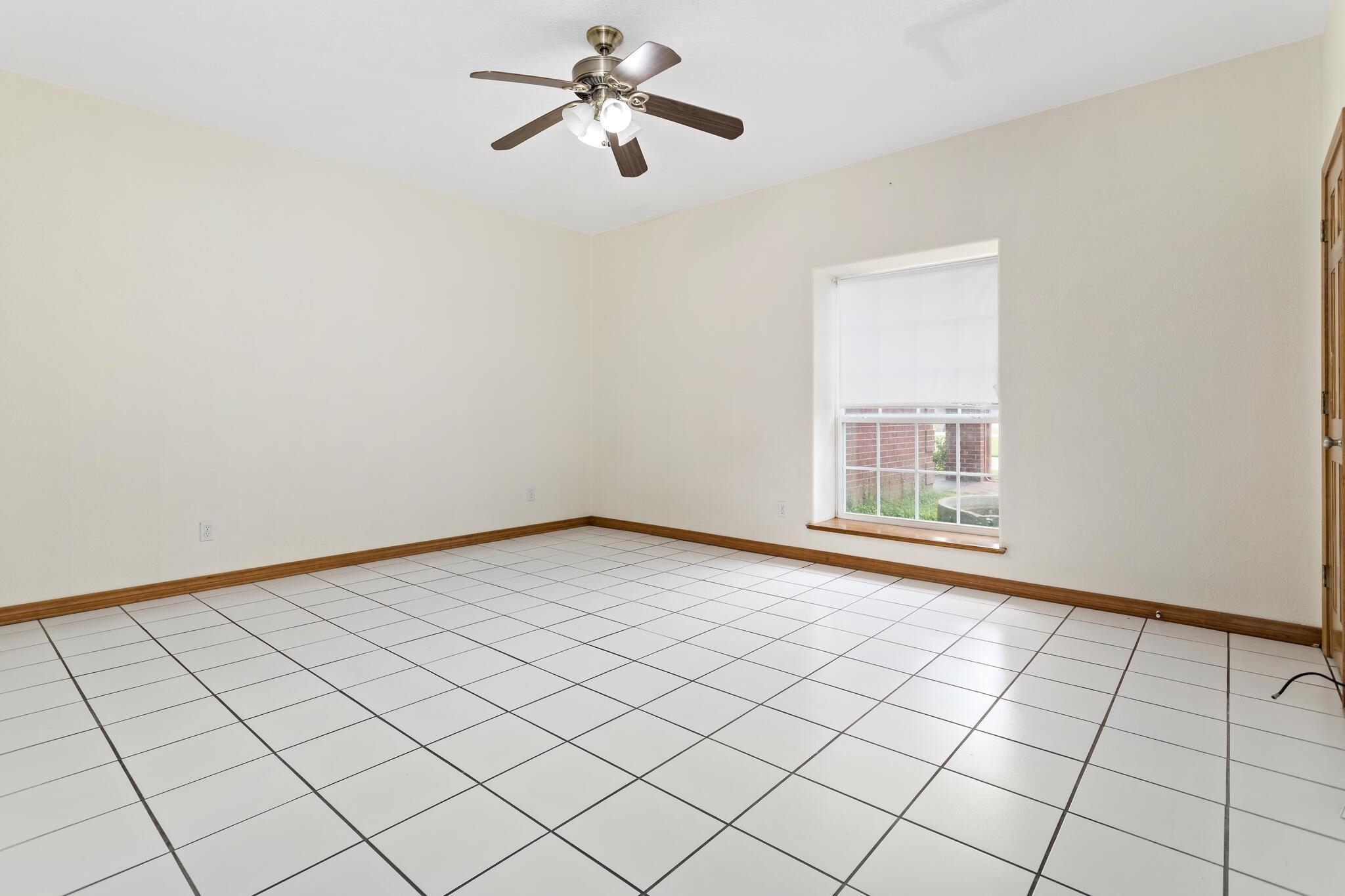 486 Parish Road Orange, TX 77632 - Photo 28 of 49
