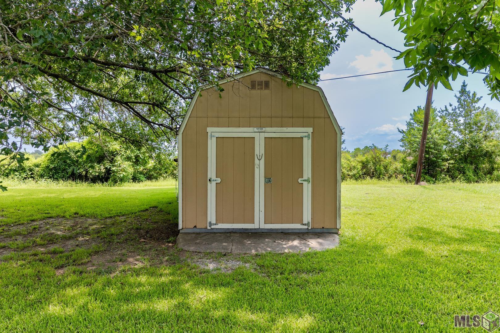 8274 Section Road Port Allen, LA 70767 - Photo 21 of 24
