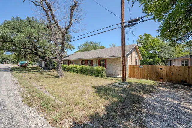 $1,550 | 3161 Tanglewood Trail, Spring Branch, TX 78070