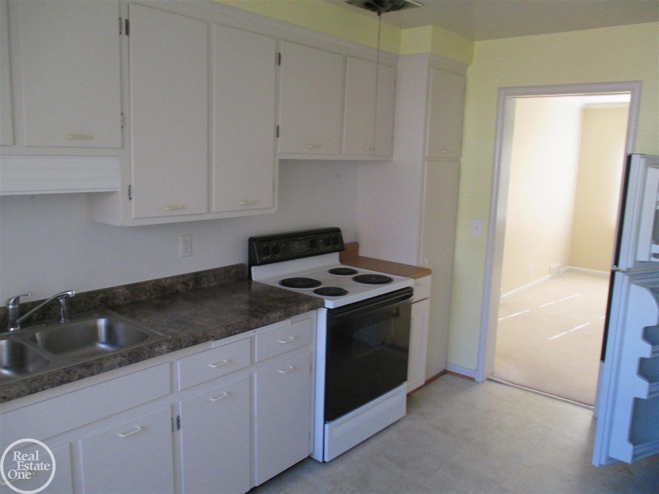 840 Harcourt Road Grosse Pointe Park, MI 48230 - Photo 10 of 27
