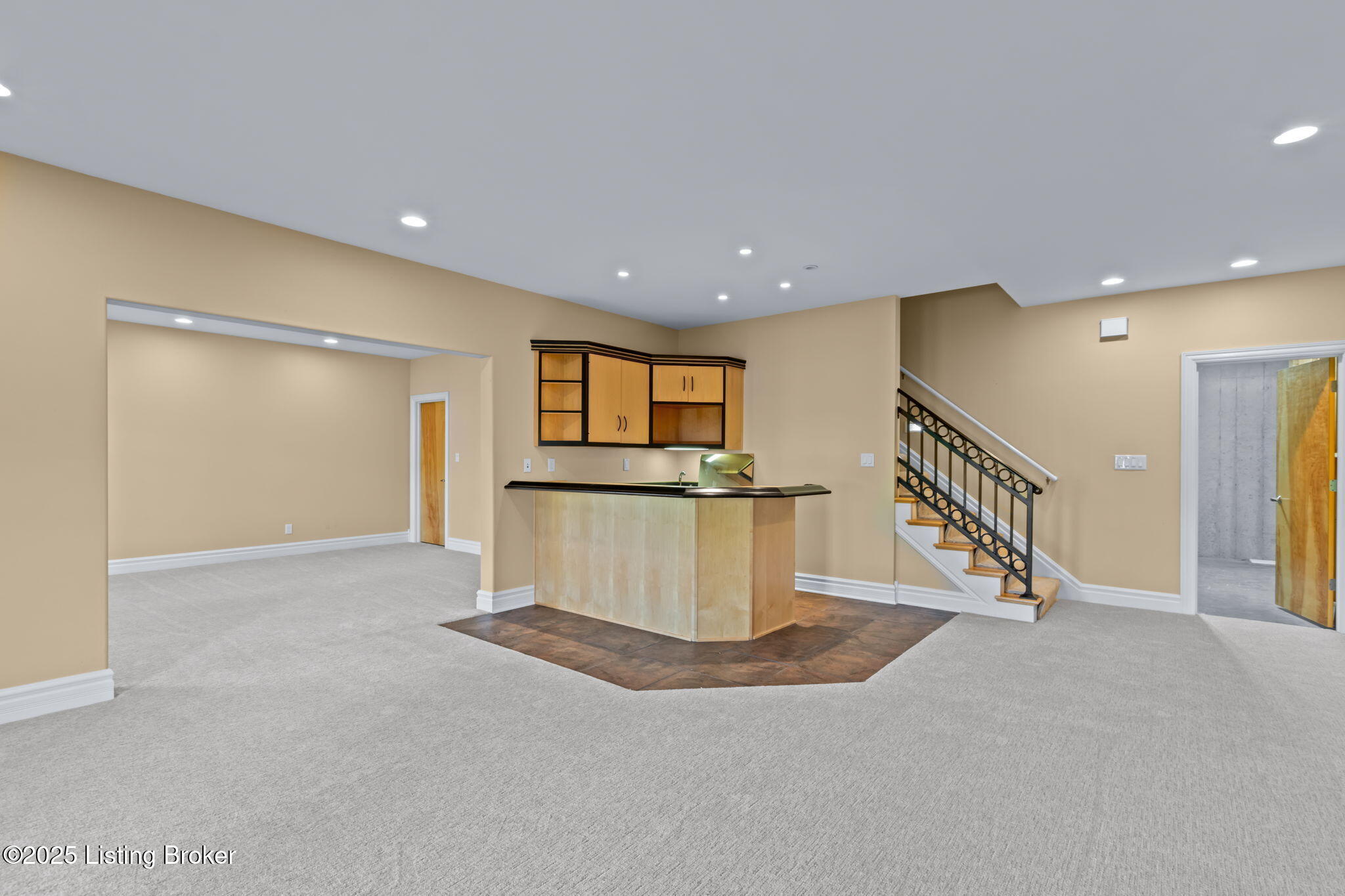 2907 Doe Ridge Court Prospect, KY 40059 - Photo 37 of 49 Lower Level Bar