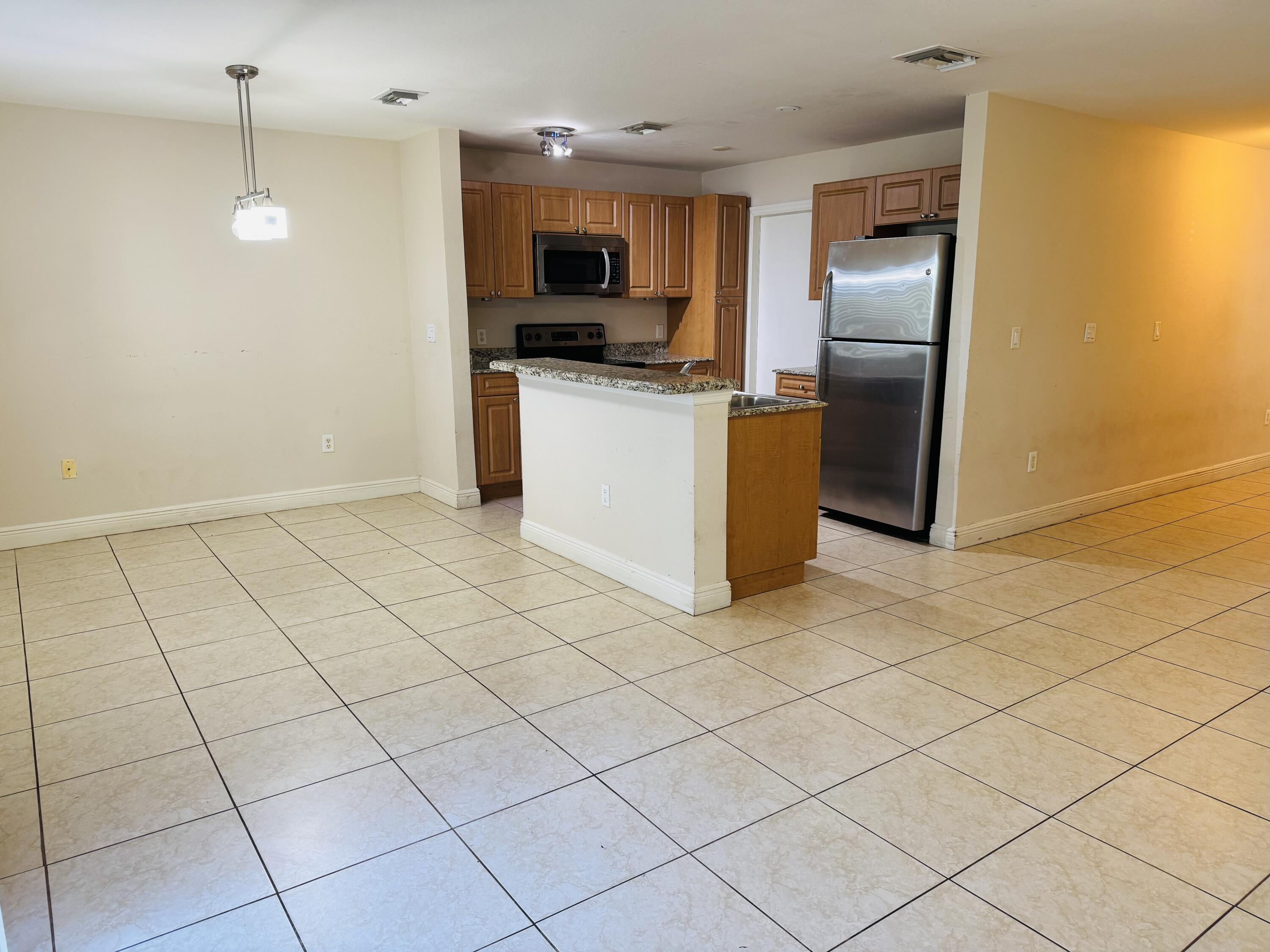 6679 Old Farm Trail Boynton Beach, FL 33437 - Photo 6 of 12 IMG_6892