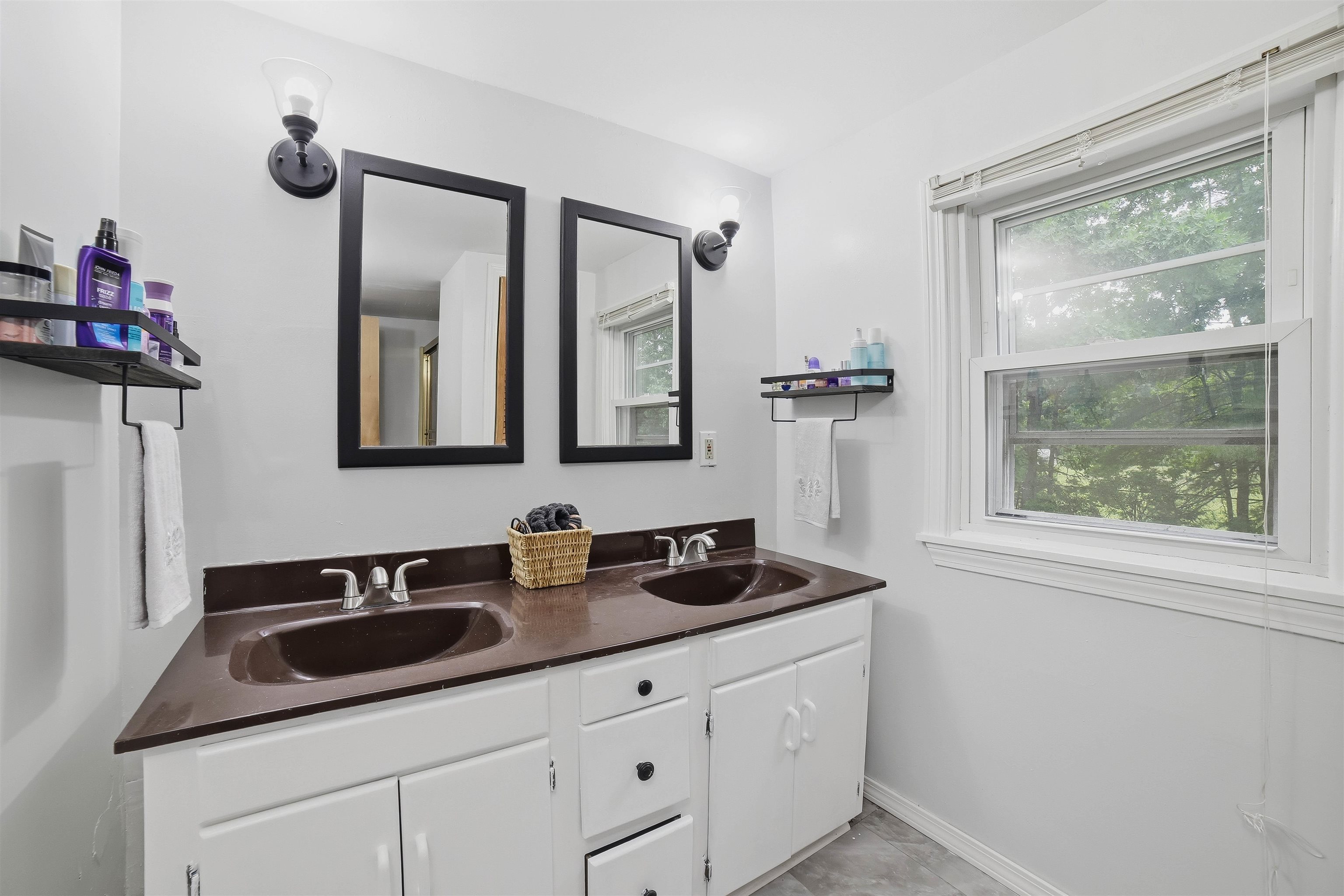 2073 Goffs Falls Road Manchester, NH 03103 - Photo 21 of 39