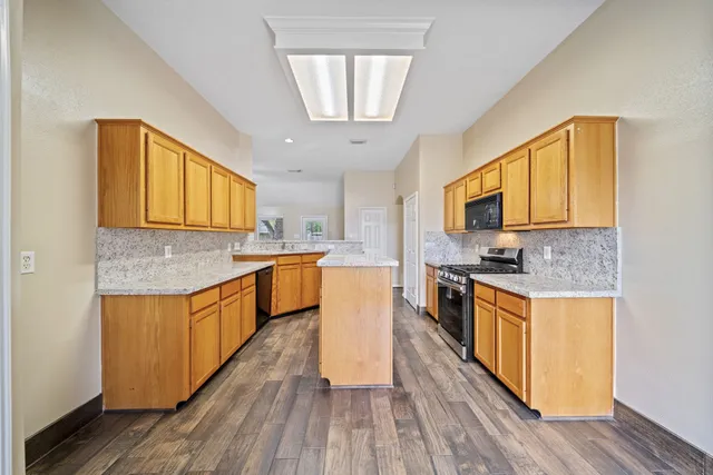 $2,400 | 7530 Alderly Drive, Spring, TX 77389