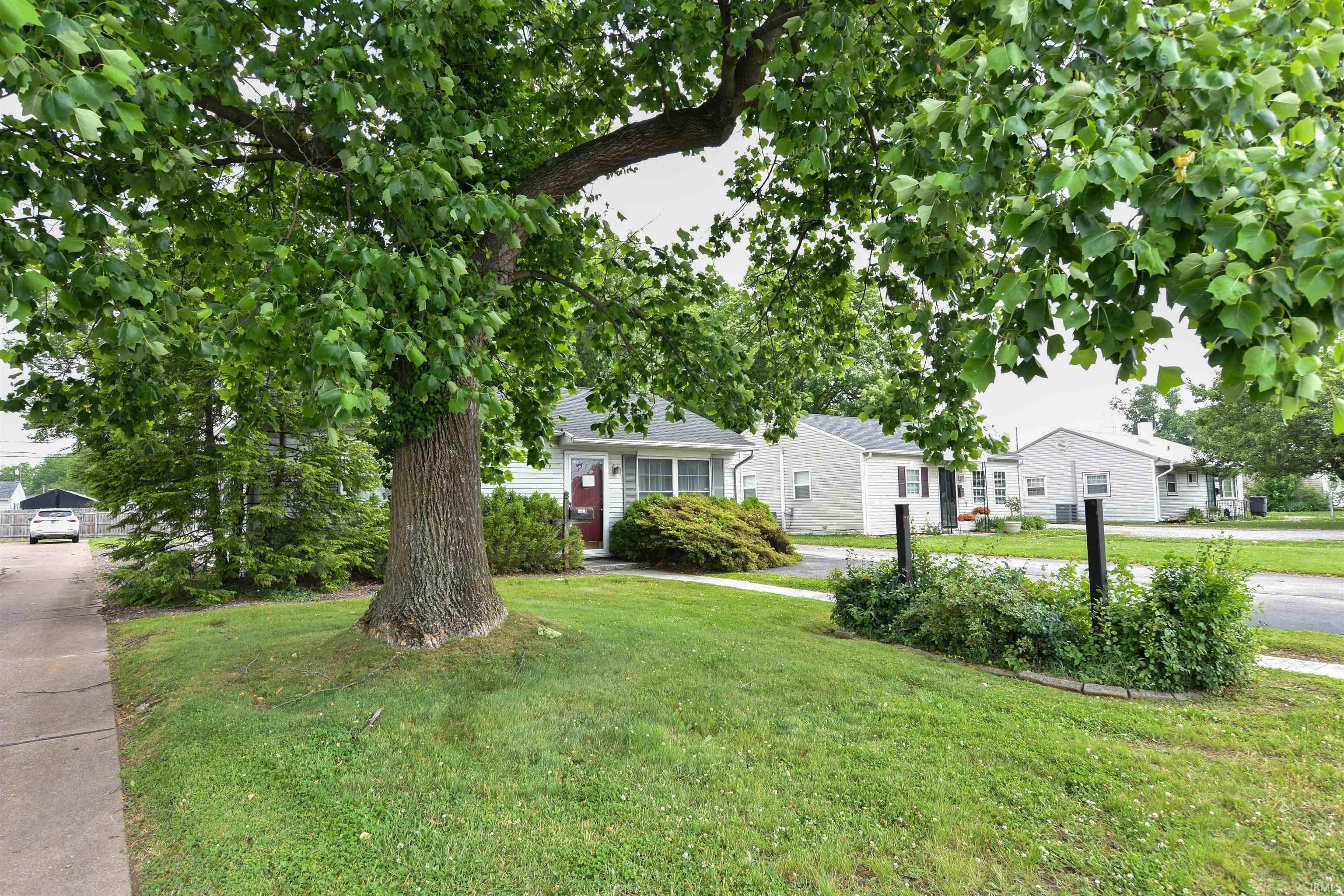 621 West Mill Road Evansville, IN 47710 - Photo 25 of 25