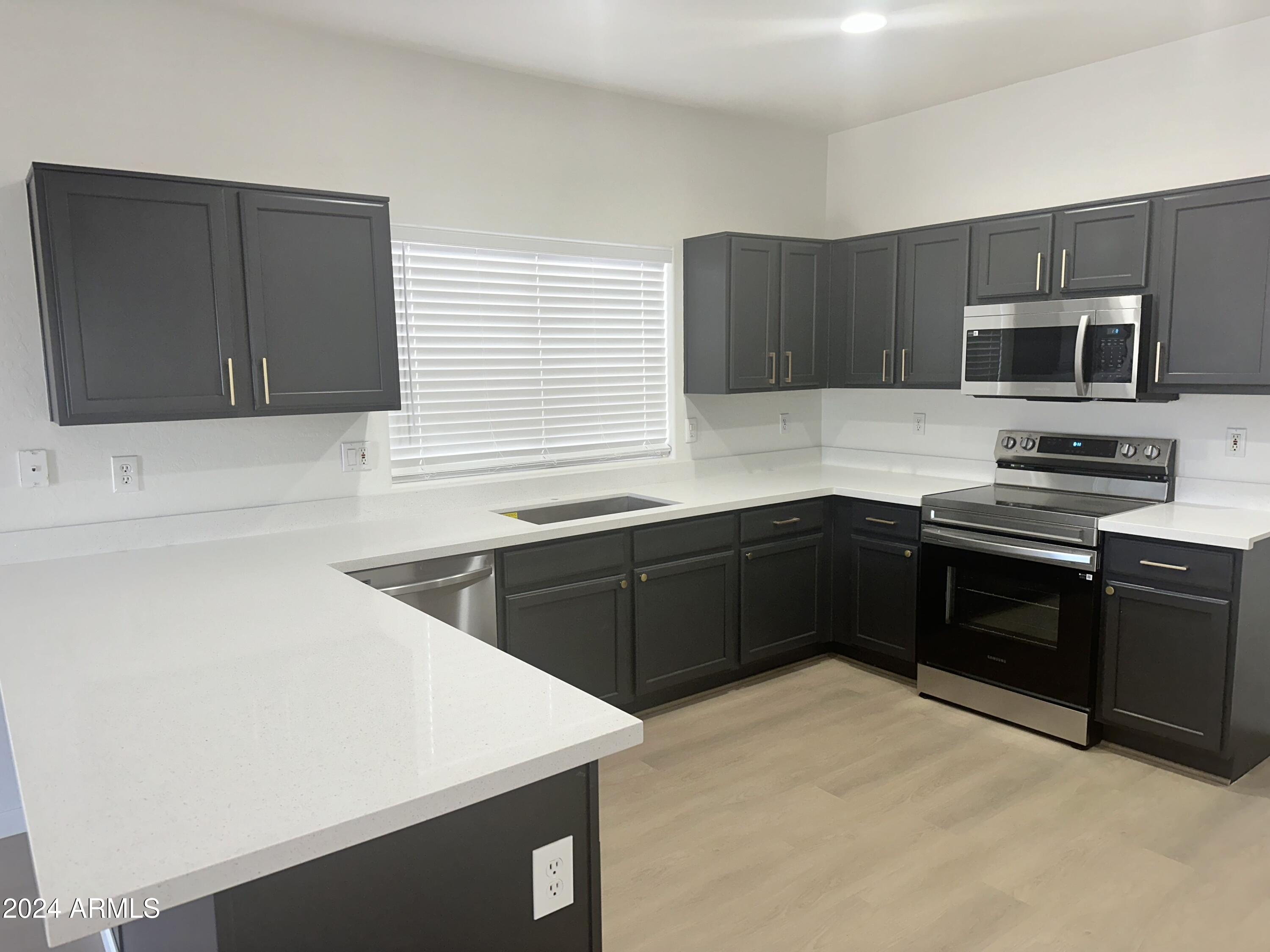 44703 Portabello Road Maricopa, AZ 85139 - Photo 6 of 29 IMG_6817