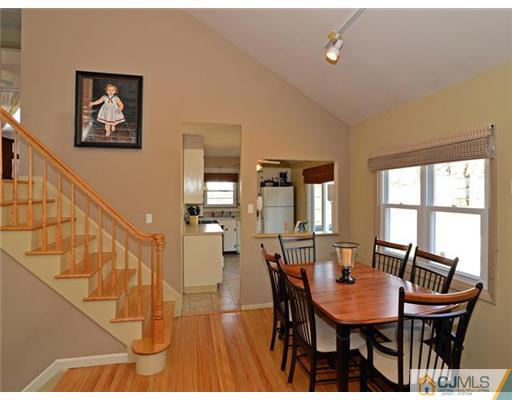 9 Andover Road Old Bridge, NJ 08857 - Photo 3 of 16 Gallery Image 3