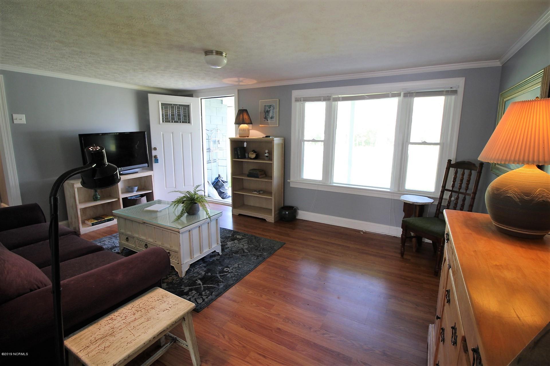 577 Broad Creek Loop Road Newport, NC 28570 - Photo 3 of 36 Welcome!