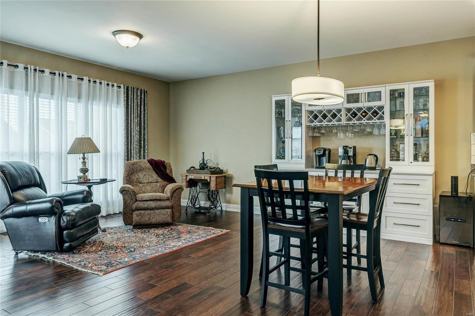 1605 Beckham Ridge Court St. Louis, MO 63146 - Photo 8 of 37 Gallery Image 8