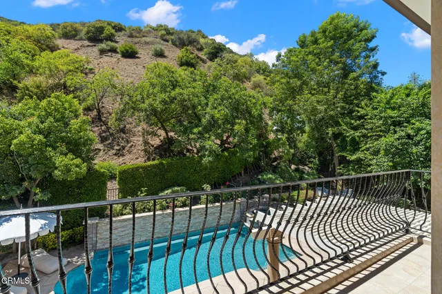 $14,000 | 1571 North Bundy Drive, Los Angeles, CA 90049