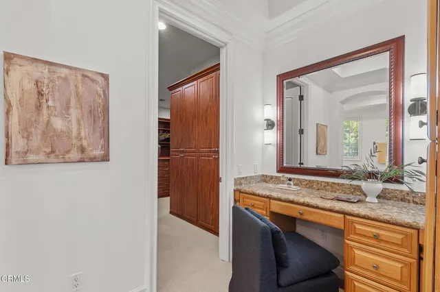 $14,000 | 1571 North Bundy Drive, Los Angeles, CA 90049