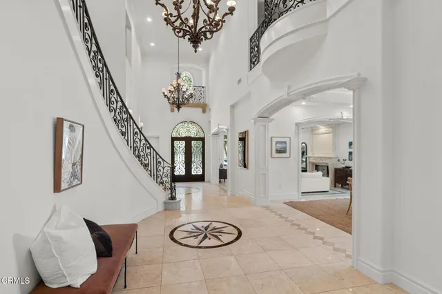 $14,000 | 1571 North Bundy Drive, Los Angeles, CA 90049