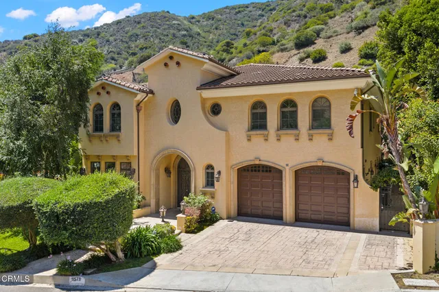 $14,000 | 1571 North Bundy Drive, Los Angeles, CA 90049