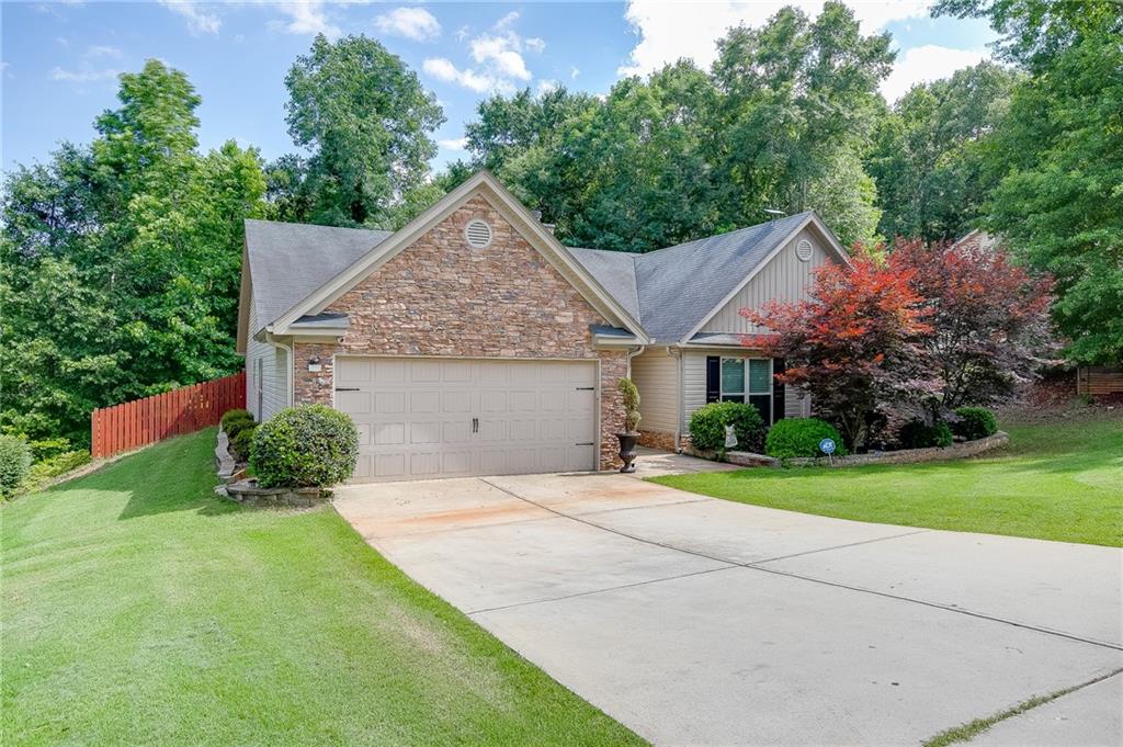 61 Graham Crossing Winder, GA 30680 - Photo 3 of 40