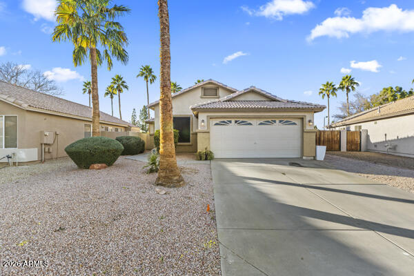 1900 South Oak Street Gilbert, AZ 85233 - Photo 2 of 14 4652