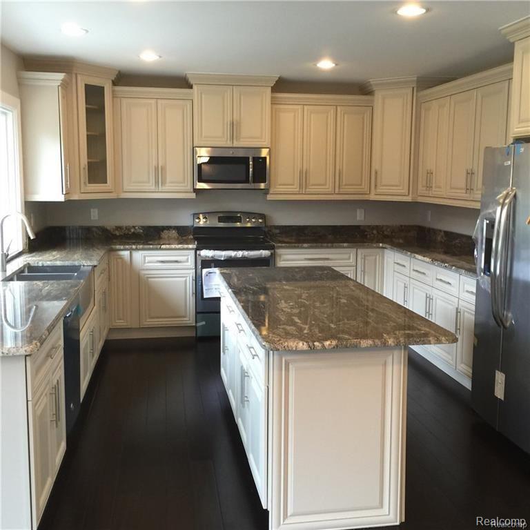 3651 Nesting Ridge Drive Rochester Hills, MI 48309 - Photo 6 of 26