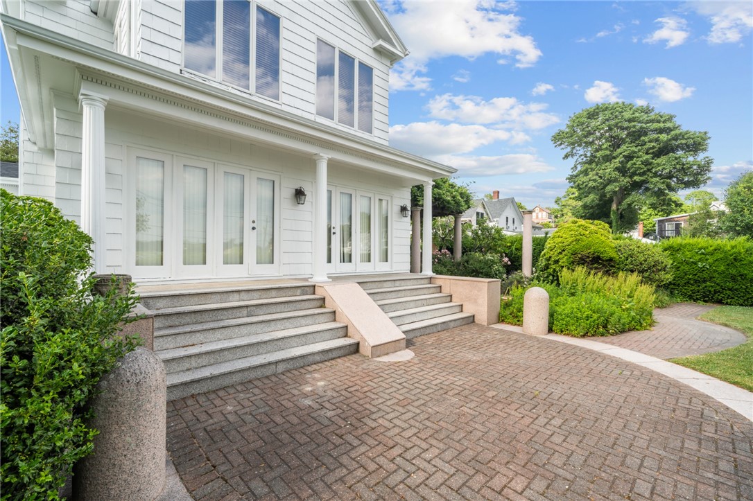 1874 Main Road Tiverton, RI 02878 - Photo 9 of 49 Gallery Image 9