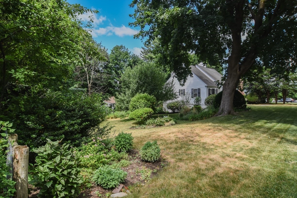24 Bellevue Road Stoneham, MA 02180 - Photo 35 of 40