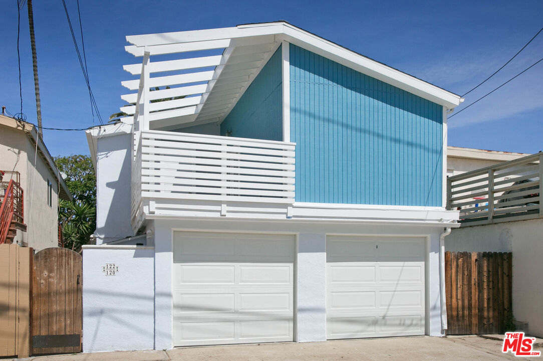 122 Montreal Street Playa del Rey, CA 90293 - Photo 20 of 30 a view of a house with a door and a window