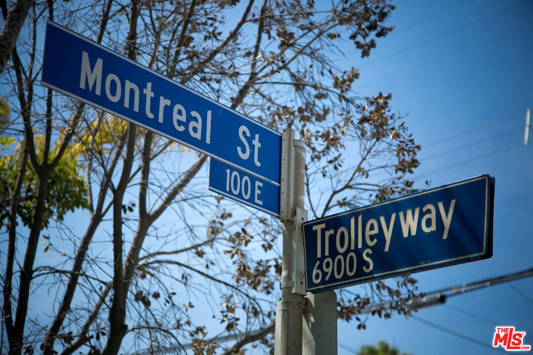 122 Montreal Street Playa del Rey, CA 90293 - Photo 23 of 30 a street sign that is on a pole