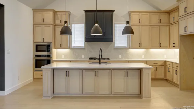 $1,174,900 | 104 Dang Pretty, Boerne, TX 78006