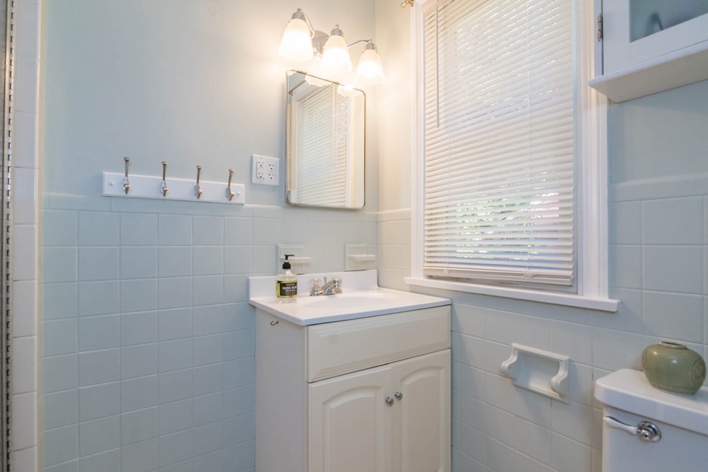62 Birch Road Longmeadow, MA 01106 - Photo 13 of 24