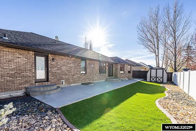 $675,000 | 516 Oak Creek Drive, Rock Springs, WY 82901