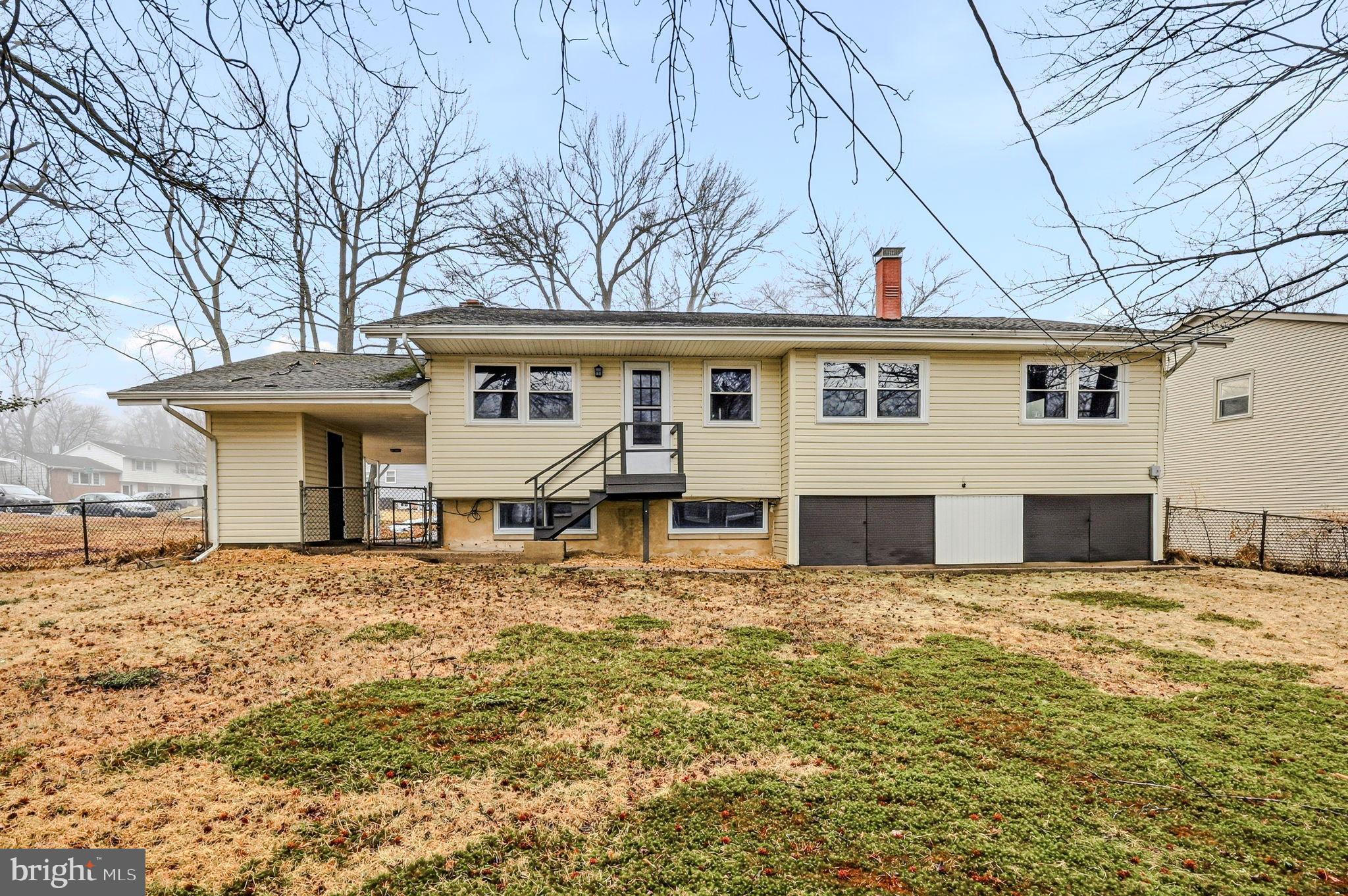 1302 Stanford Road Wilmington, DE 19803 - Photo 5 of 39 Charming home with spacious yard and trees.