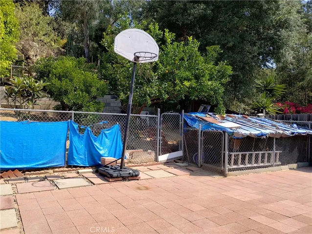 $1,650,000 | 5845-5847 Burwood Avenue, Los Angeles, CA 90042