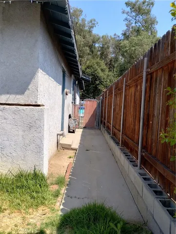 $1,650,000 | 5845-5847 Burwood Avenue, Los Angeles, CA 90042