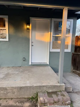$329,500 | 3020 East Hedges Avenue, Fresno, CA 93703