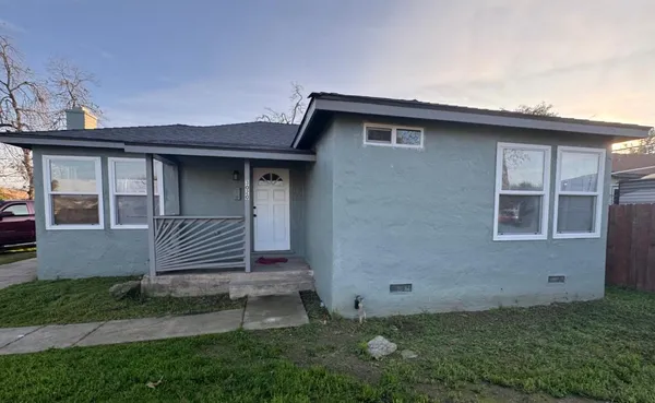 $329,500 | 3020 East Hedges Avenue, Fresno, CA 93703