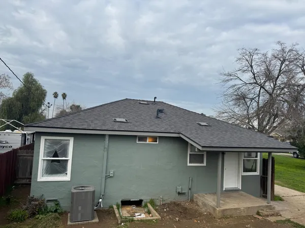 $329,500 | 3020 East Hedges Avenue, Fresno, CA 93703