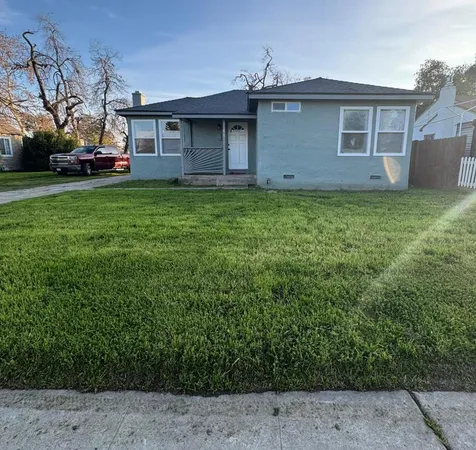 $329,500 | 3020 East Hedges Avenue, Fresno, CA 93703