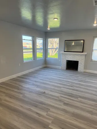 $329,500 | 3020 East Hedges Avenue, Fresno, CA 93703