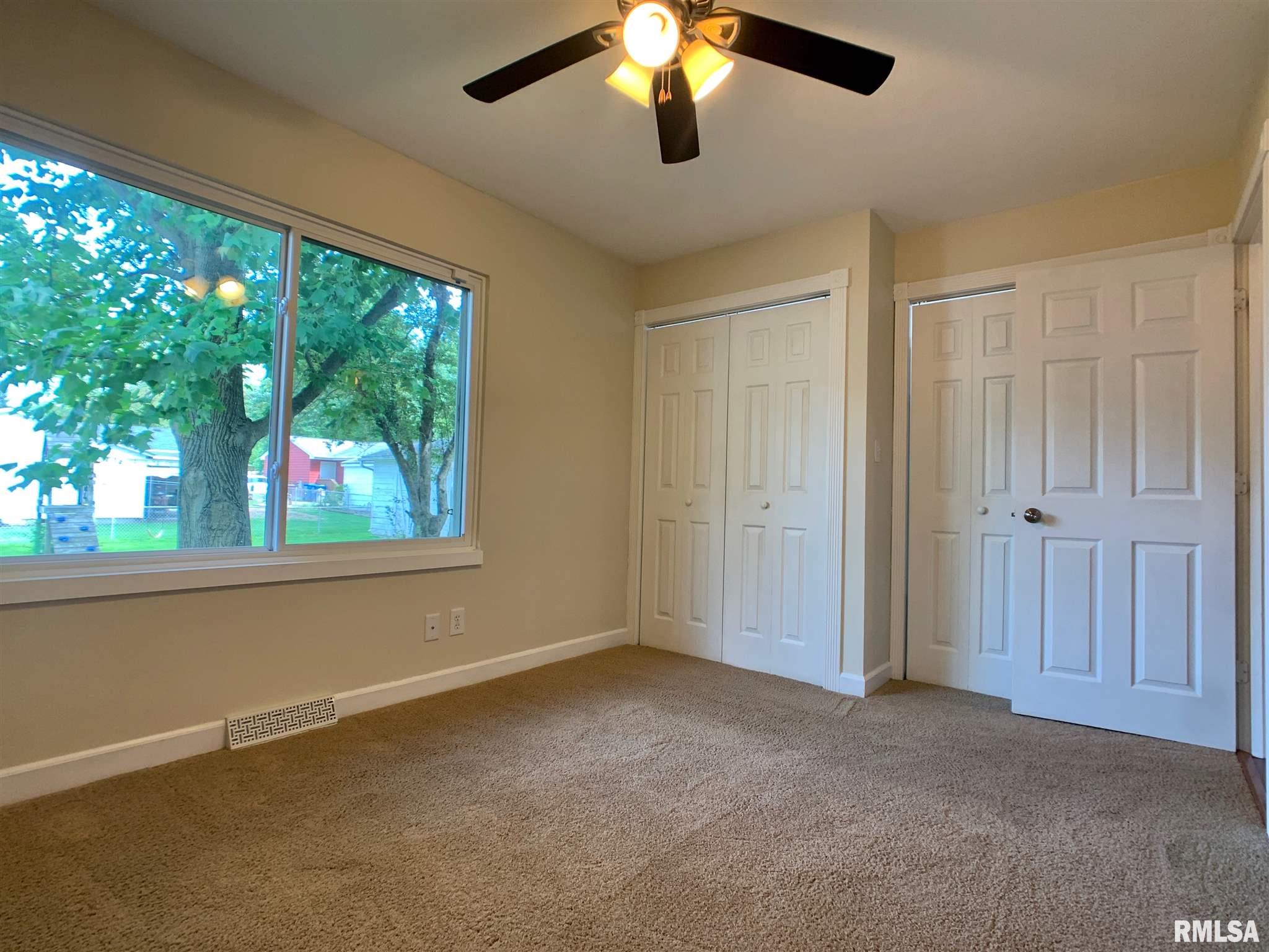 1960 Stanhope Road Springfield, IL 62702 - Photo 11 of 31
