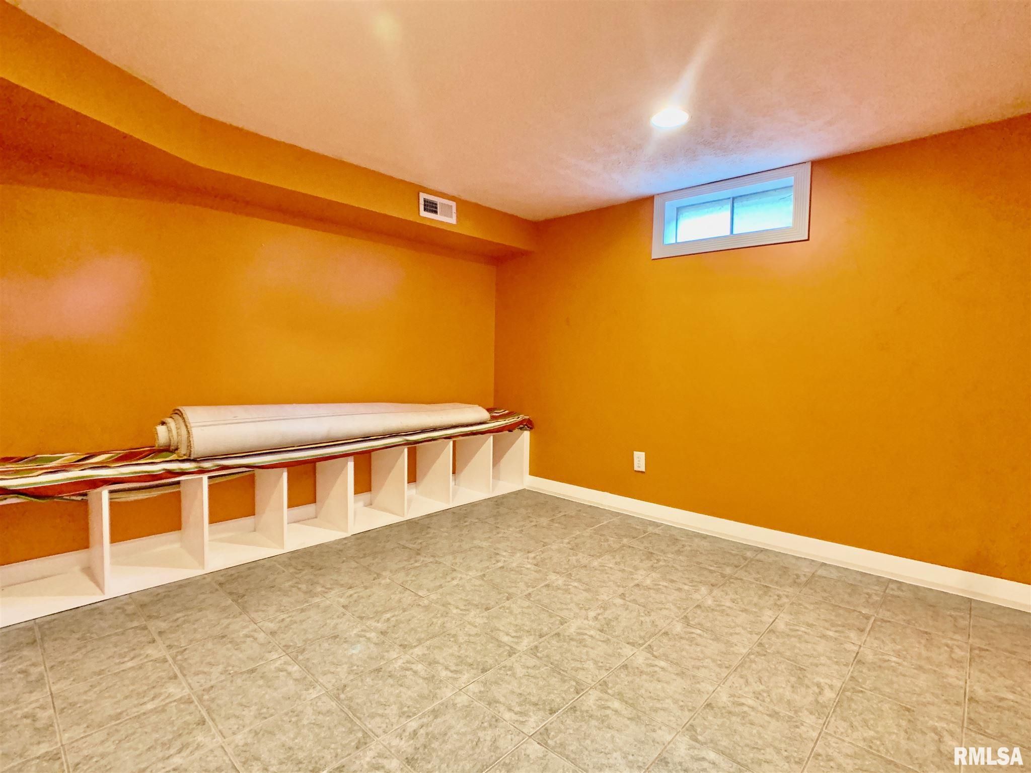 1960 Stanhope Road Springfield, IL 62702 - Photo 26 of 31
