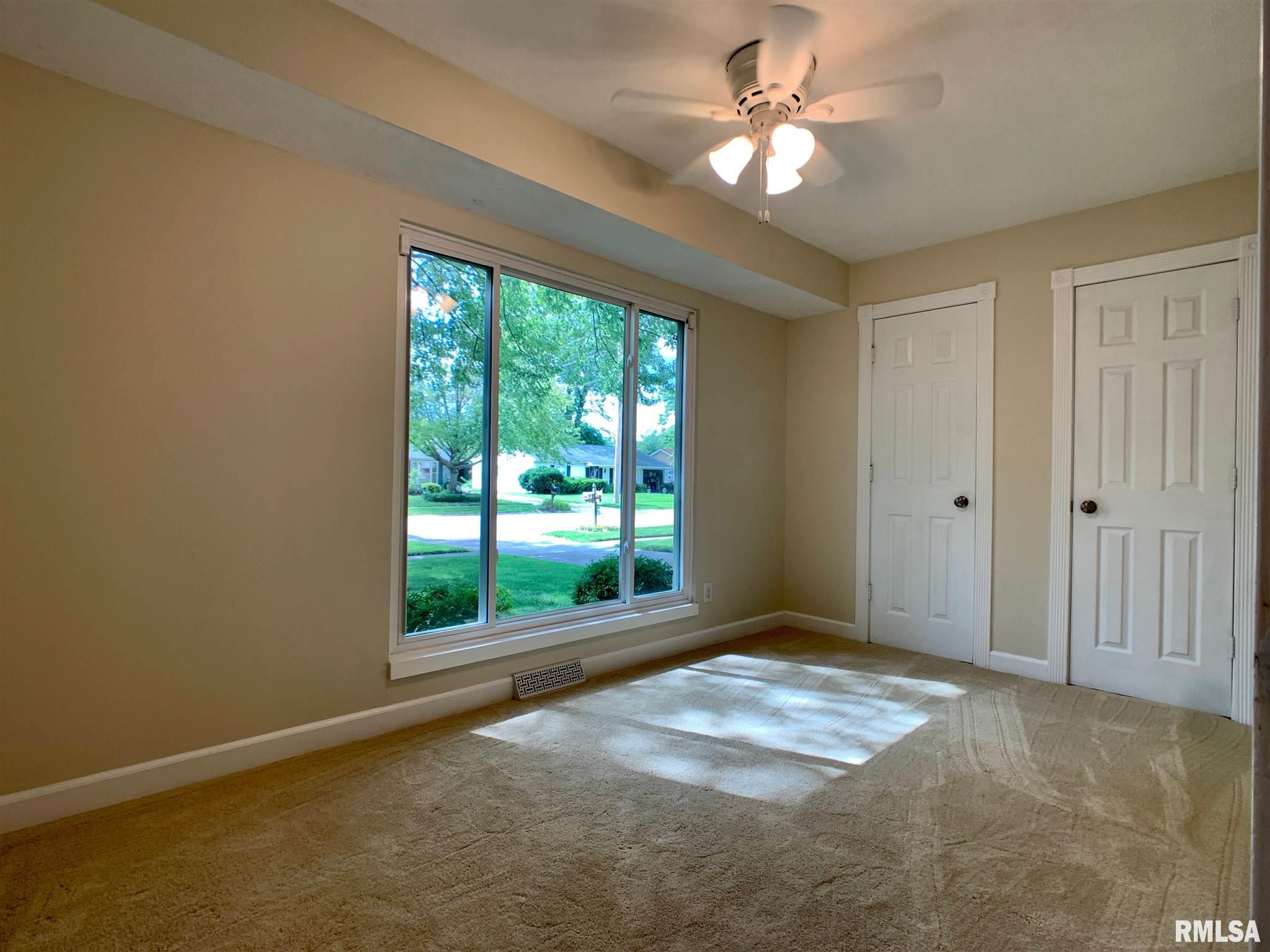 1960 Stanhope Road Springfield, IL 62702 - Photo 7 of 31