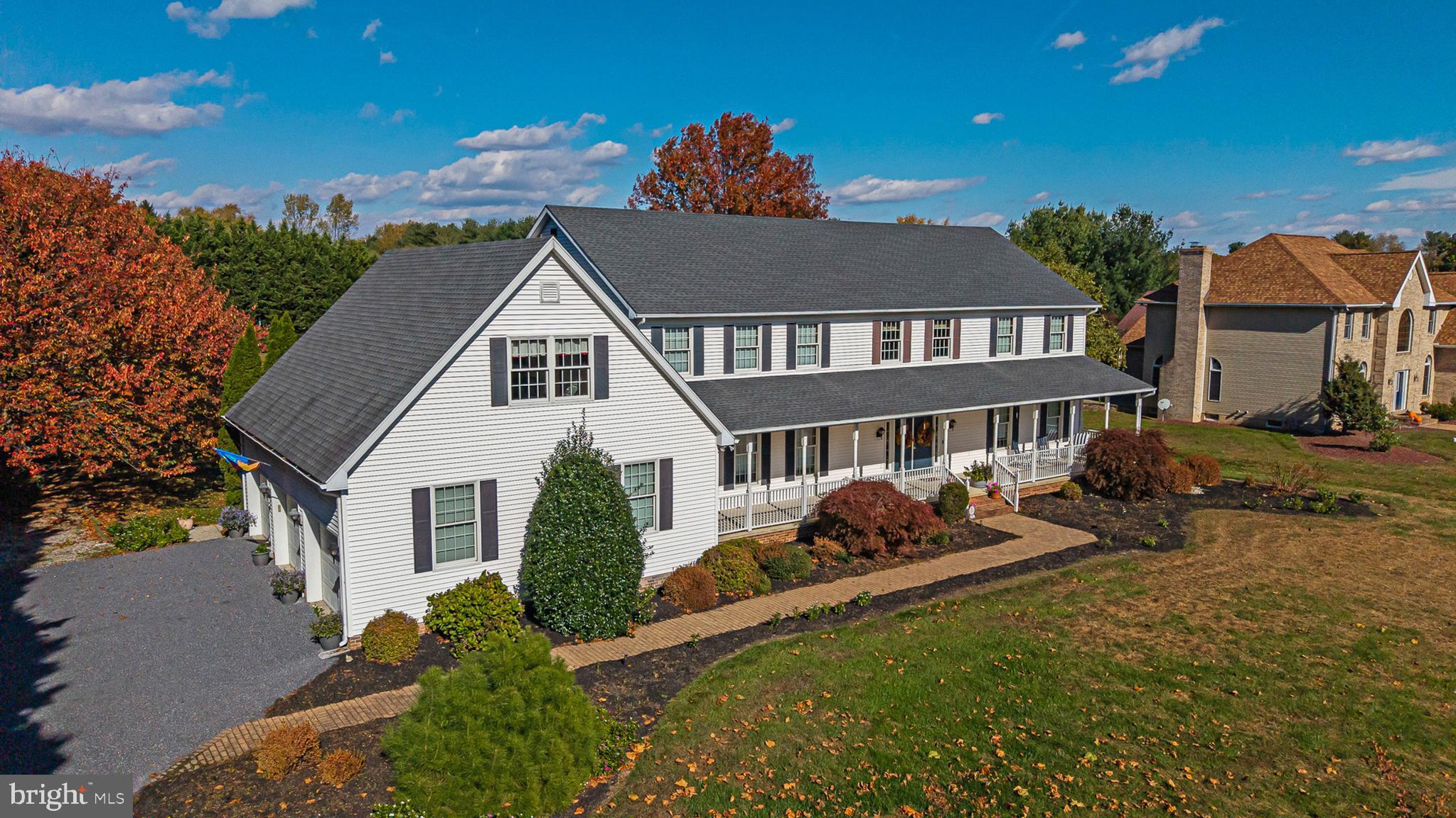 657 Vance Neck Road Middletown, DE 19709 - Photo 63 of 73 a front view of a house with a yard