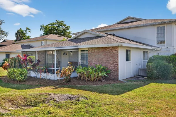 $1,400 | 3271 Royal Canadian Trace, Unit 1, Fort Myers, FL 33907