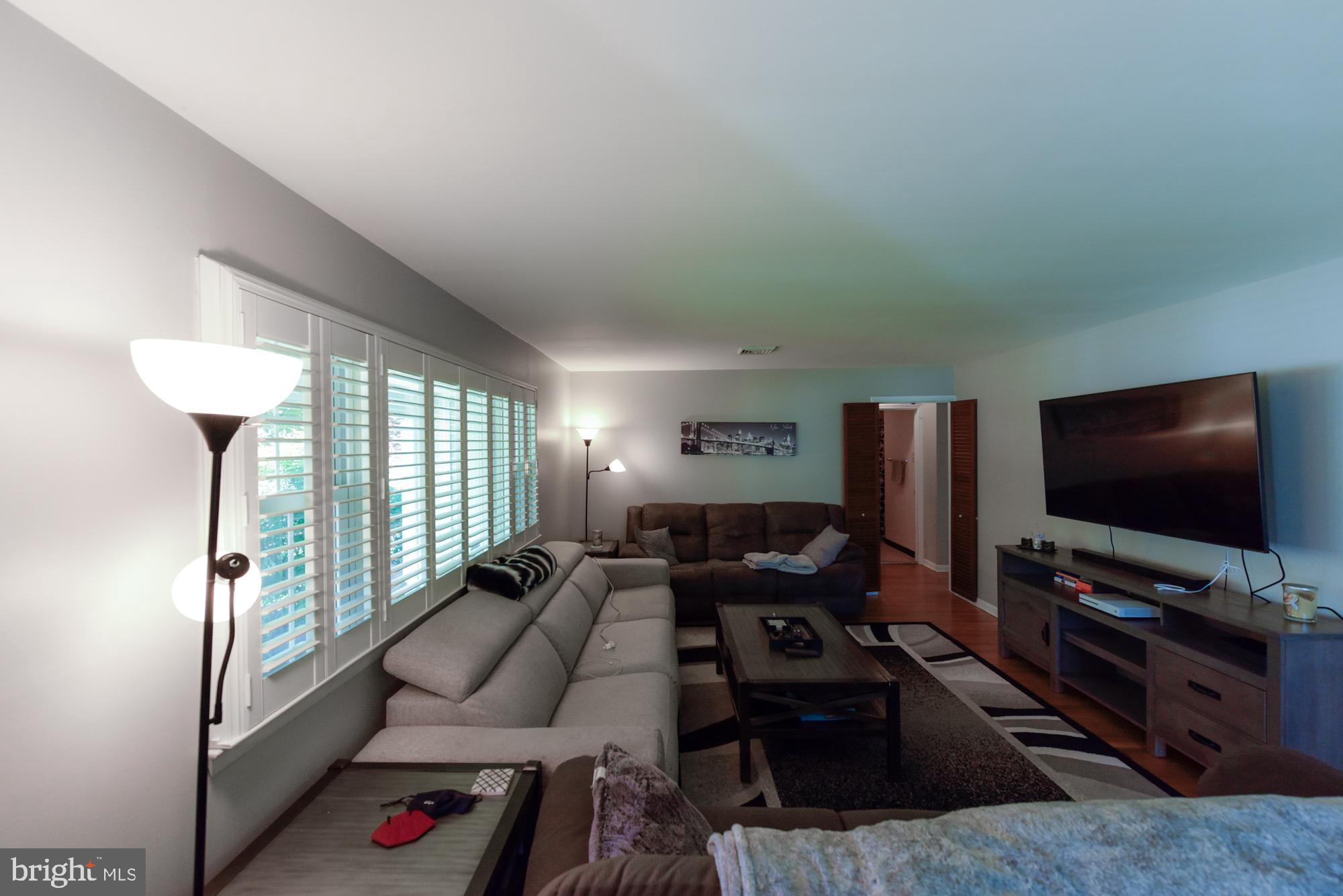 53 Winding Way Road Stratford, NJ 08084 - Photo 5 of 36
