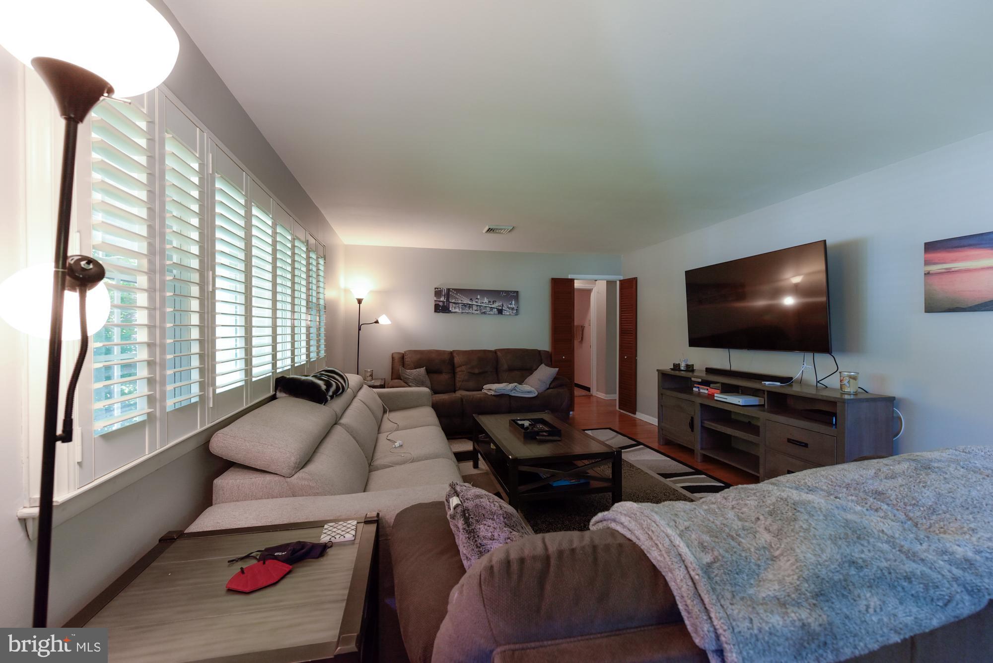 53 Winding Way Road Stratford, NJ 08084 - Photo 6 of 36
