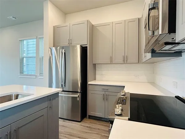 $1,549 | 760 West Bedford Euless Road, Unit 200, Hurst, TX 76053