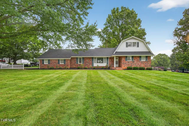 $412,000 | 19586 Old Jonesboro Road, Abingdon, VA 24211