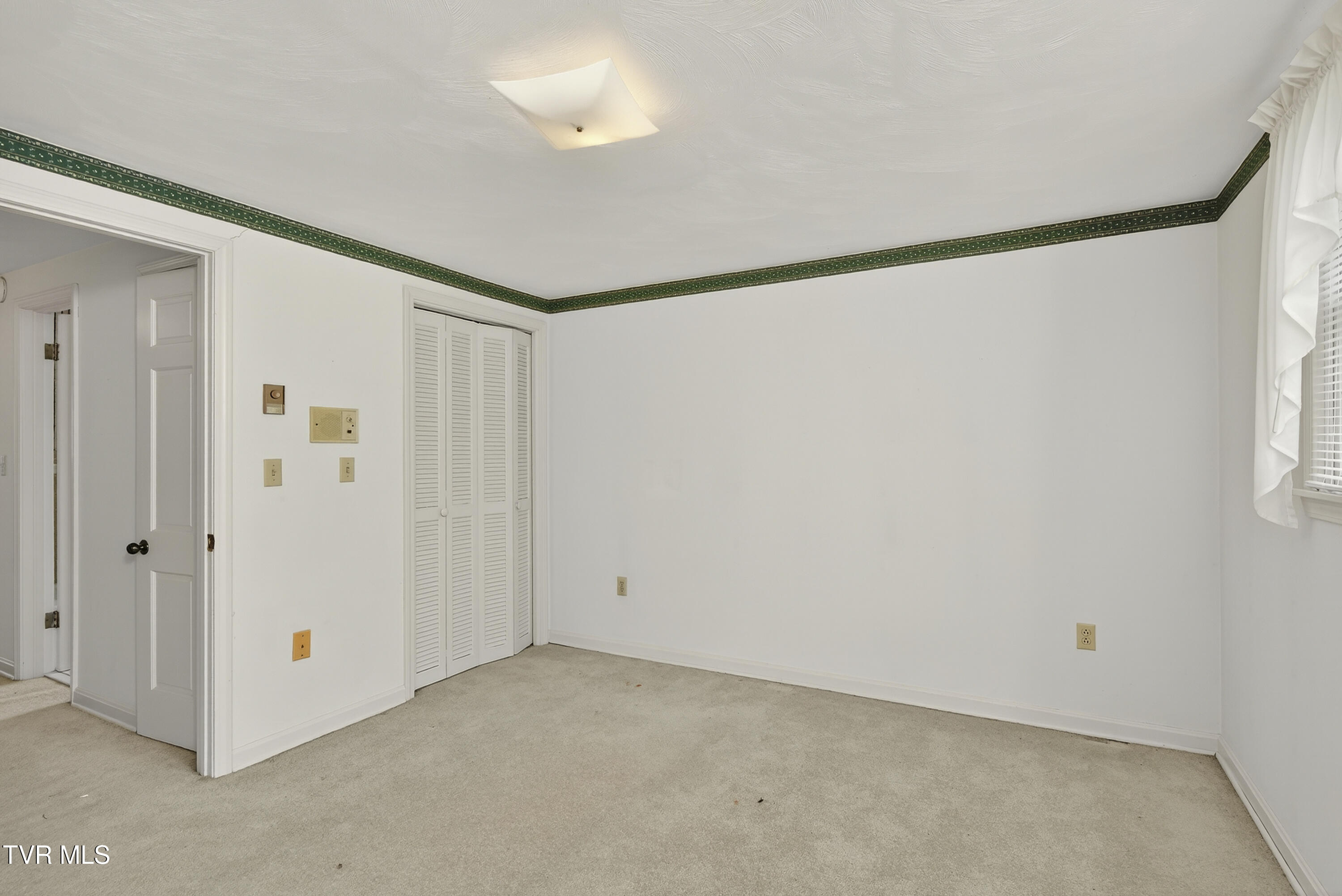 19586 Old Jonesboro Road Abingdon, VA 24211 - Photo 27 of 44 19586-Old-Jonesboro-Abingdon-VA Matt-SMi