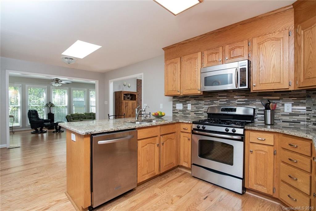 9229 Thayer Road Charlotte, NC 28214 - Photo 8 of 17 Gallery Image 8