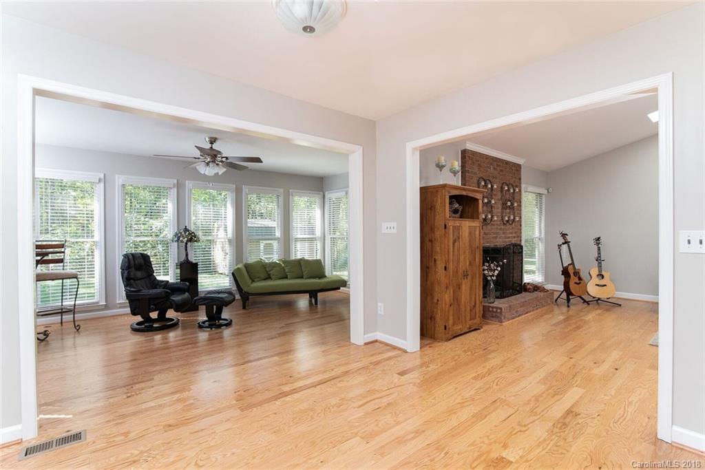 9229 Thayer Road Charlotte, NC 28214 - Photo 10 of 17 Gallery Image 10