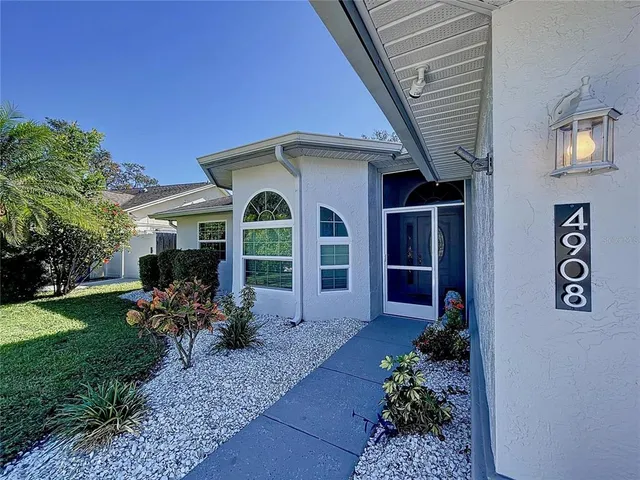 $3,900 | 4908 Harbor Woods Drive, Palm Harbor, FL 34683