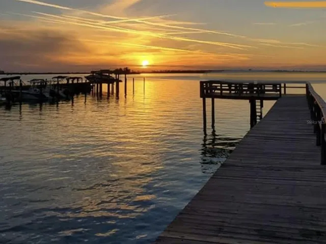 $3,900 | 4908 Harbor Woods Drive, Palm Harbor, FL 34683