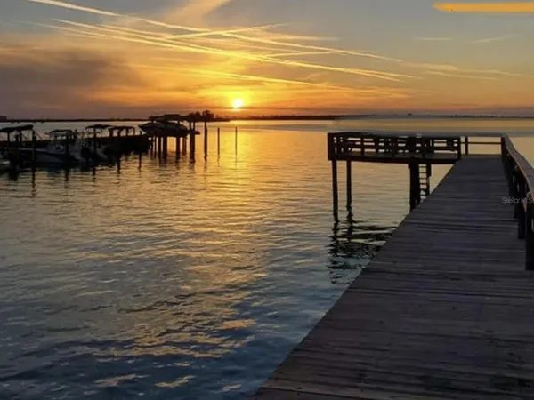 $3,900 | 4908 Harbor Woods Drive, Palm Harbor, FL 34683